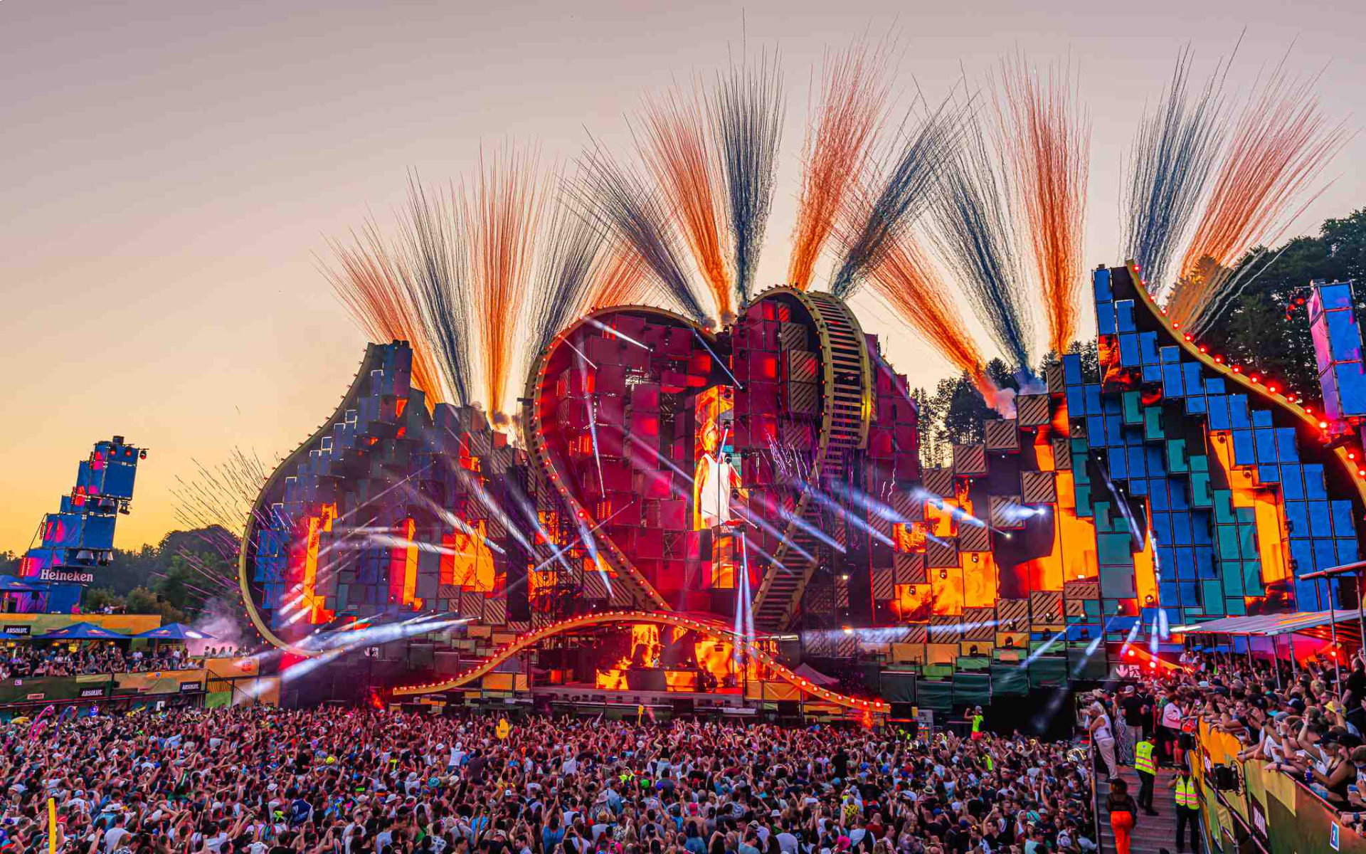 electric-love-mainstage