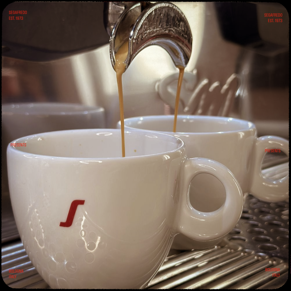 2 Espresso werden zubereitet